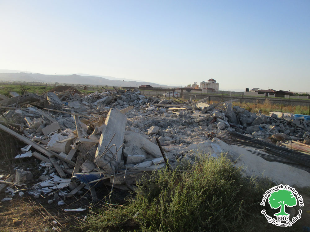 سلطات الاحتلال تهدم مسكناً لعائلة أبو الرب في قرية جلبون شرق جنين | LRC